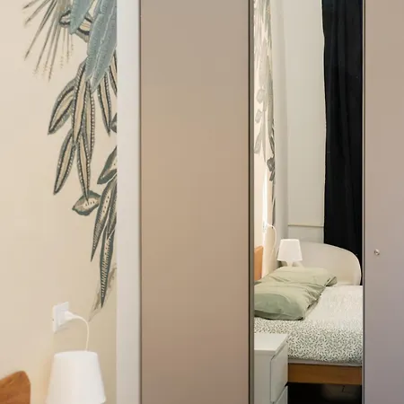 Mb 7 - Bilo Ristrutturato Con Balcone Wifi Self Check-in Lägenhet *
